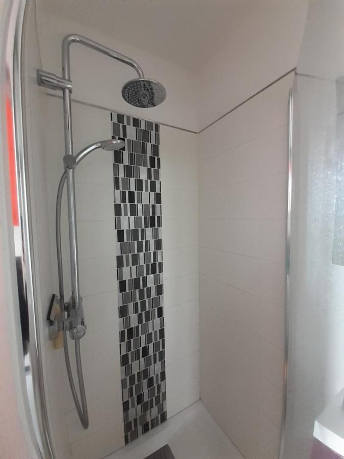 L'Annexe Apartment Кабур Екстериор снимка